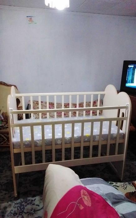 Детская кроватка