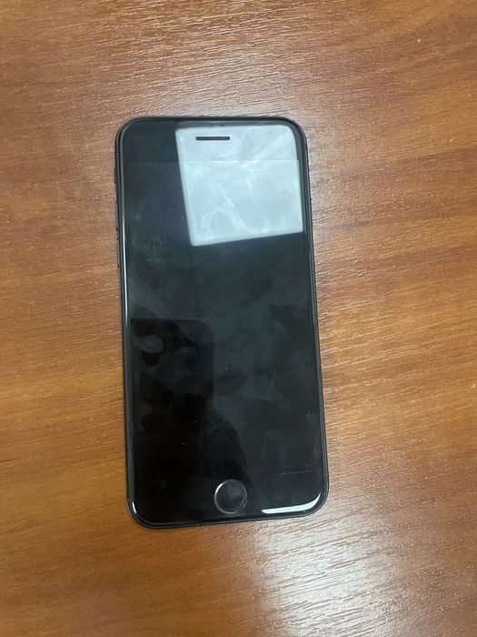 Продам iphone se 2