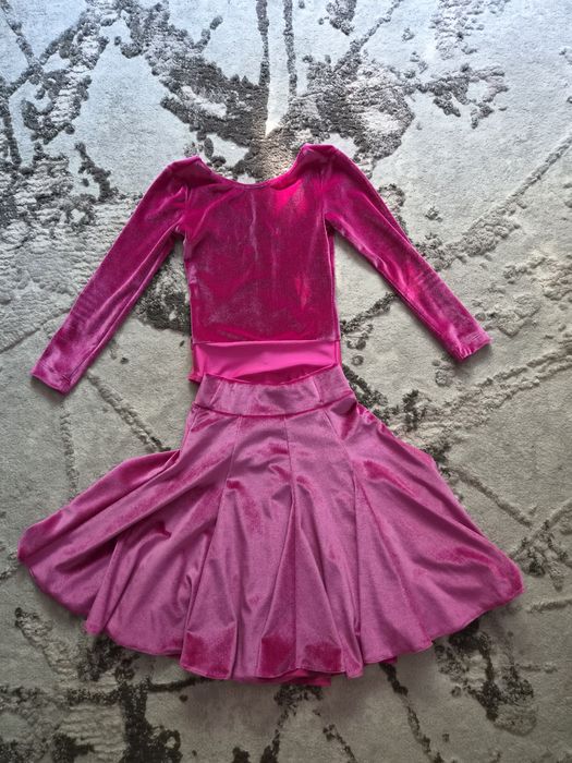 Costum dans sportiv fete 4-5ani ++ catifea roz