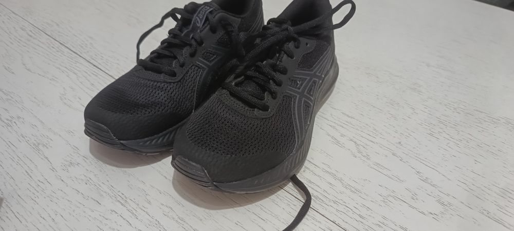 Asics jolt 5 нови !дамски обувки 37 номер цена 35 eur