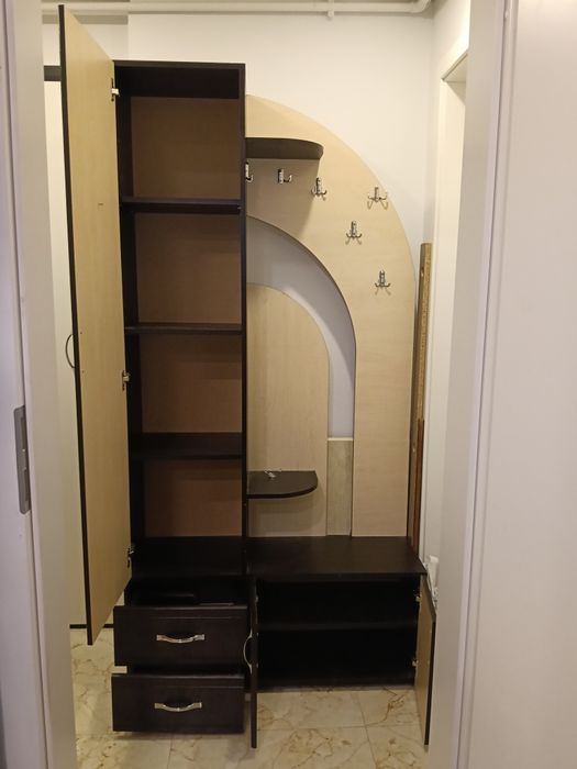 Vind urgent dulap hol