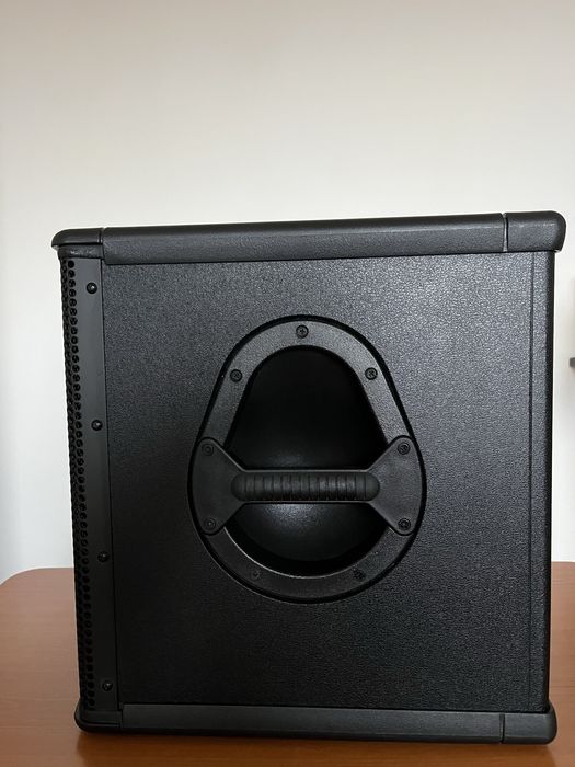 Subwoofer activ Behringer Eurolive B1200D-PRO