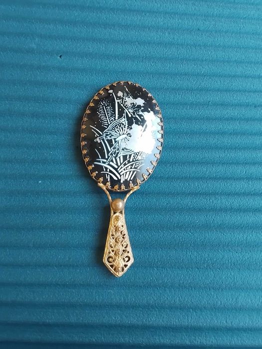 Дамско Огледало подходящо за носене в чанта