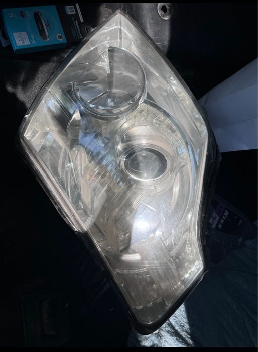 митсубиси паджеро 4, Фары