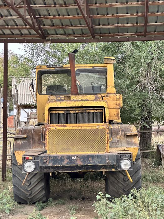 Кировец К-700  на продаже