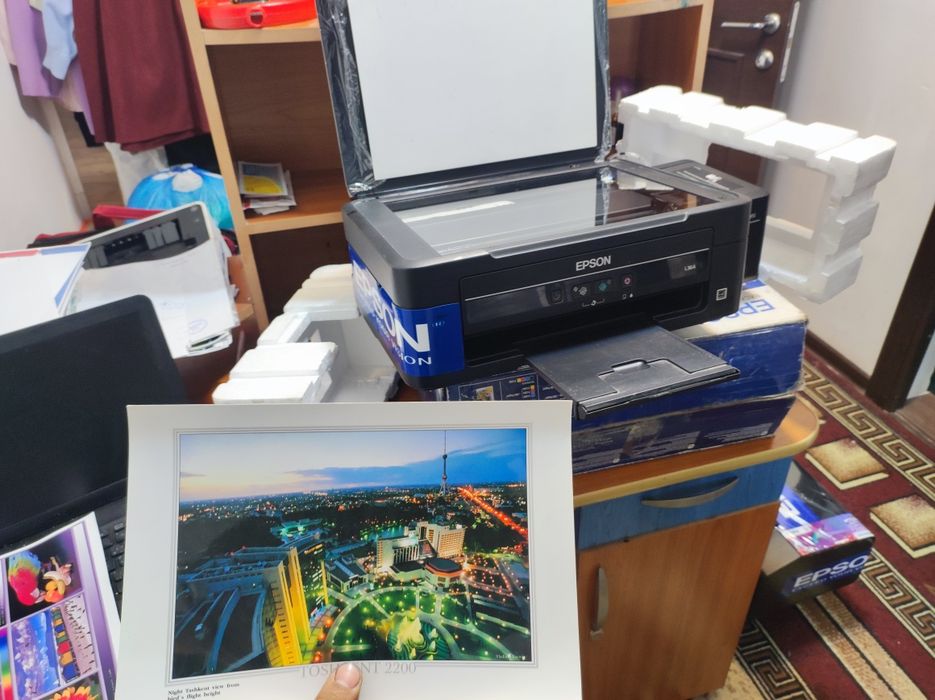 Epson 3 tasi birda juda tezkor aparat wi_fi bor simsiz ishlidi. Idial