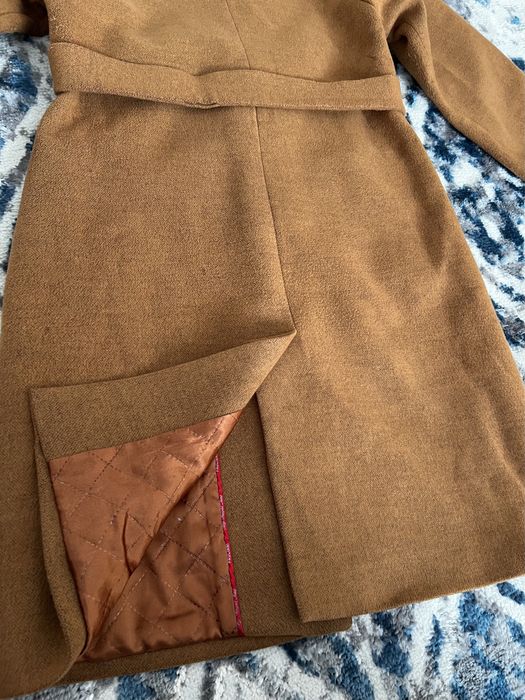 Продам демисезонное пальто