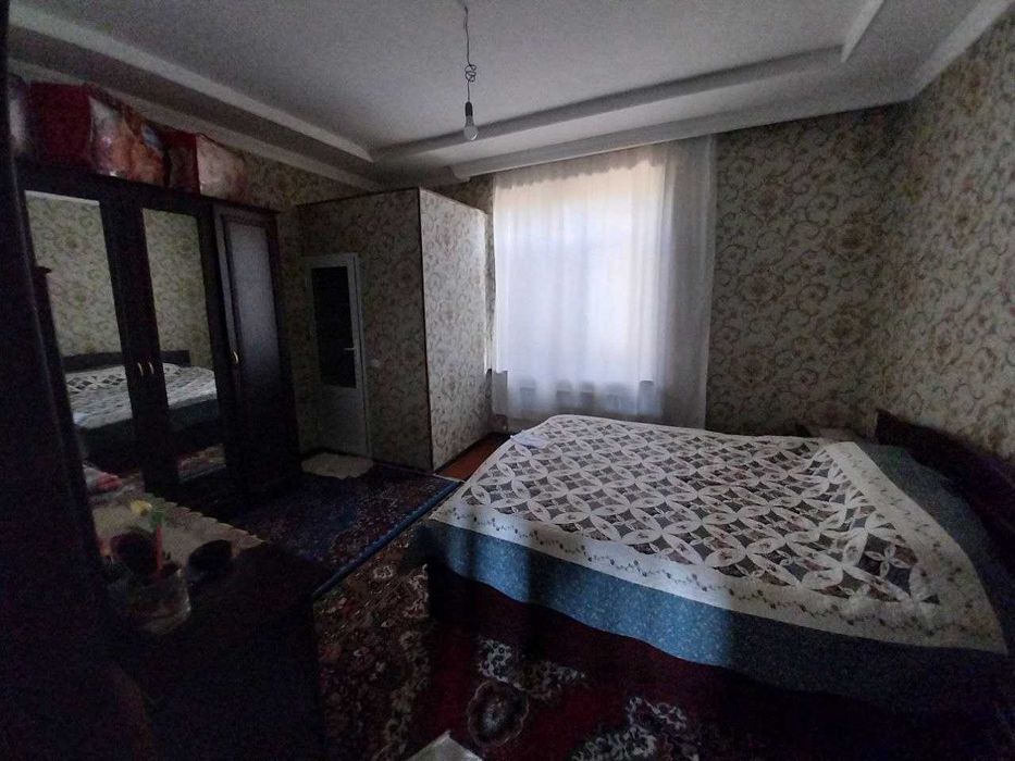 Srochna sotiladi Uchastka sotiladi 6 sotixdan 2 ta Qibray Guliston MFY