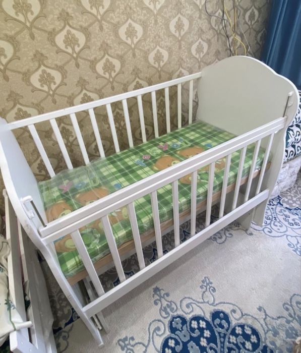 Продам детскую краватку