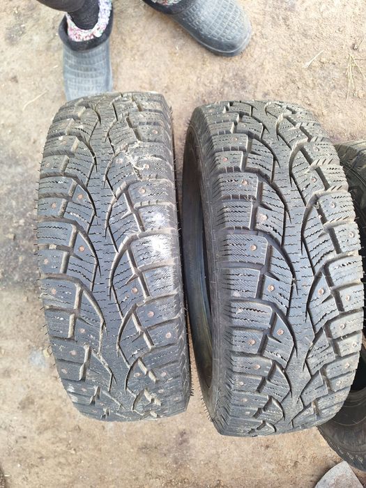 Продается комплект покрышек диаметр  на 13