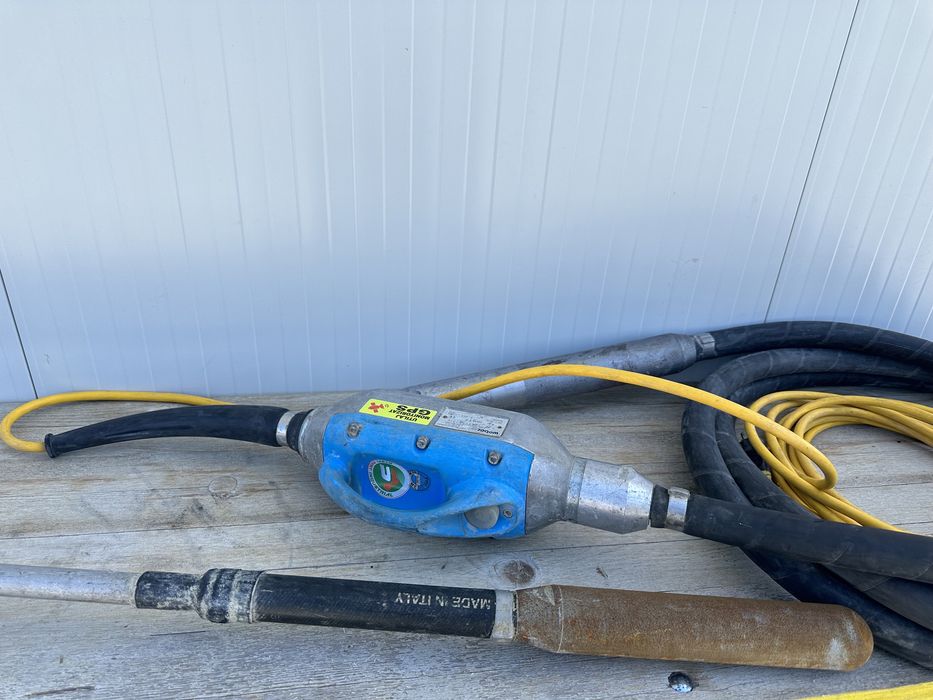 Închiriez vibratoar beton profesional Electric și motor termic