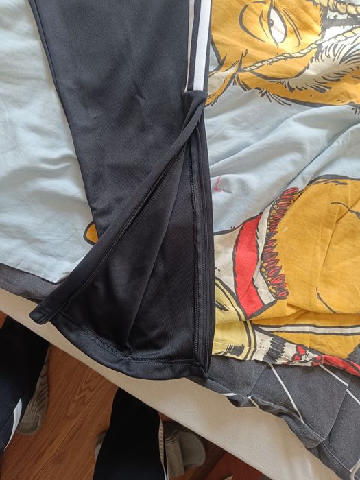 Чисто ново оригинално долнище адидас