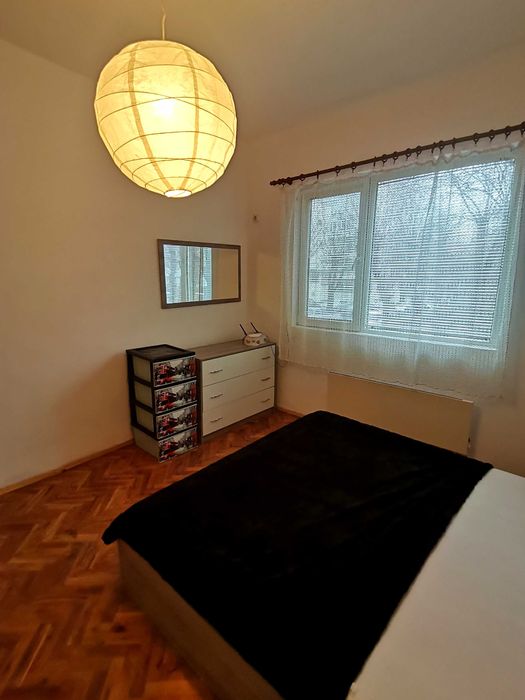 Дава се под наем Двустаен апартамент в Бургас, Център - 60 кв.м за 200 € - Снимка #1