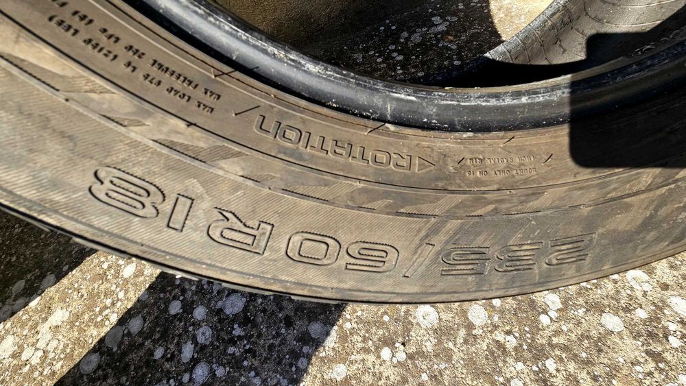235/60R18 зимни Nokian