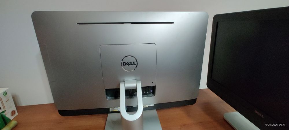 Продавам 2х Dell OptiPlex 9020 All-in-One (AIO)