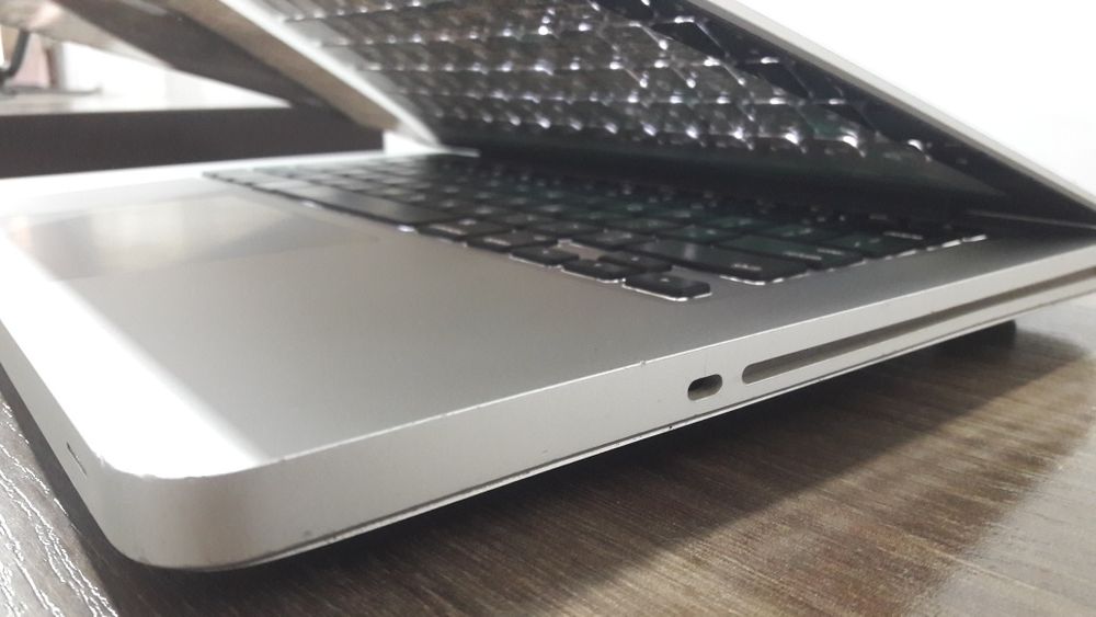 Macbook pro 11 bir oy kafolat