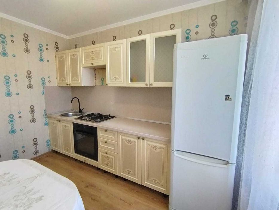 Продается  3  комн квартира Васильковский,35
