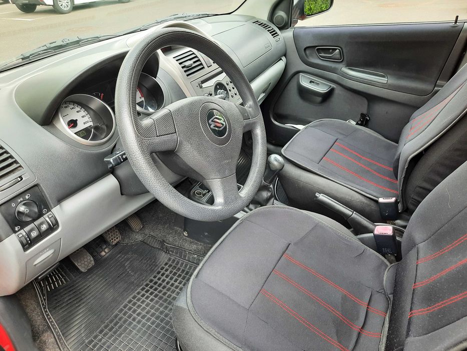 Vând masina Suzuki Ignis
