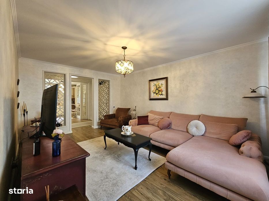 Apartament 3 camere 2 locuri de parcare si boxa , Strada Carpati