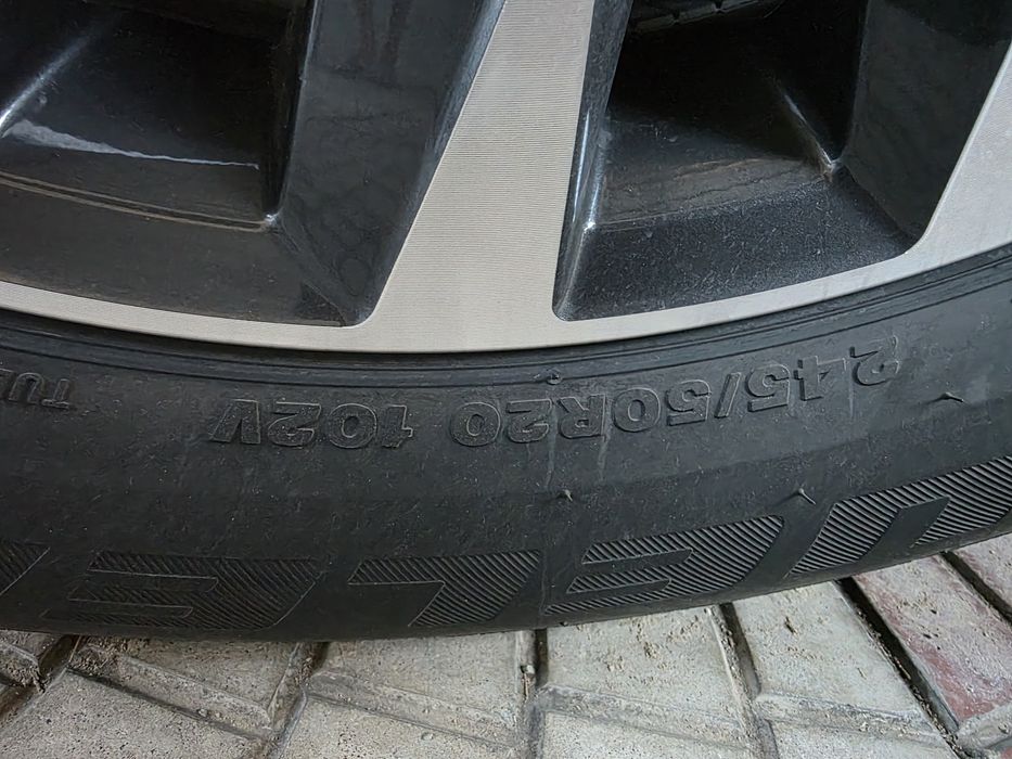 Новый комплект резины 245/50/20 от палисада