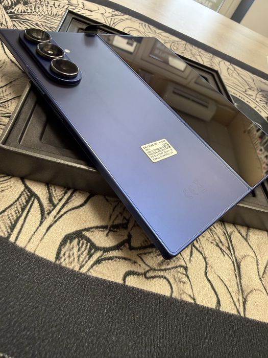 Samsung Galaxy Z Fold 7 5G 12/512gb - нов с  гаранция от Технополис