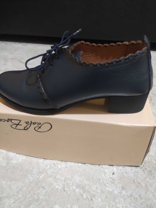 Дамски обувки, естествена кожа, пролет/есен, 38 номер. Чисто нови!