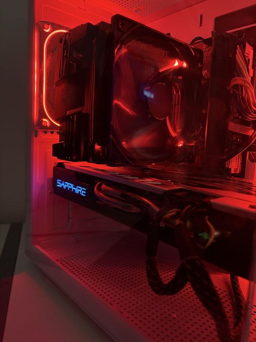 PC Gaming alb RGB i5 10400 / 16GB RAM  DDR4/ perfect pentru jocuri