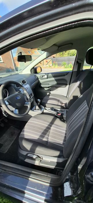 Ford focus cu clima