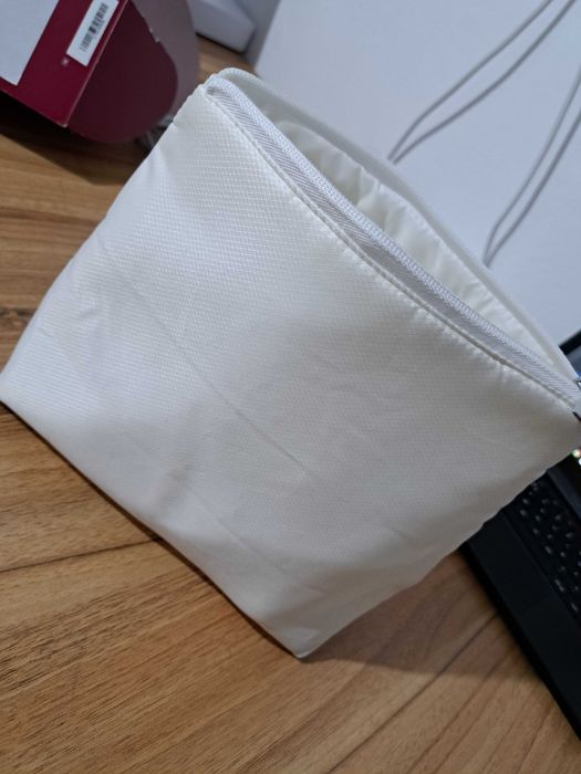 Vand aparat IPL Philips Lumea. Epilare cu rezultate vizibile rapid