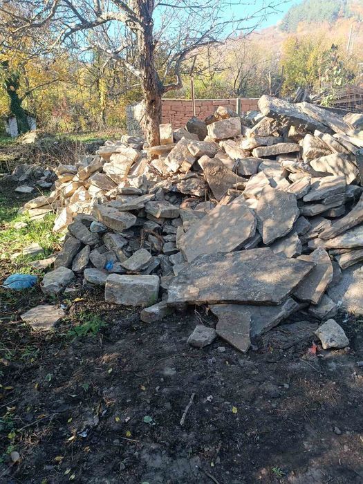 Продавам дялан камък!  Цена по договаряне!