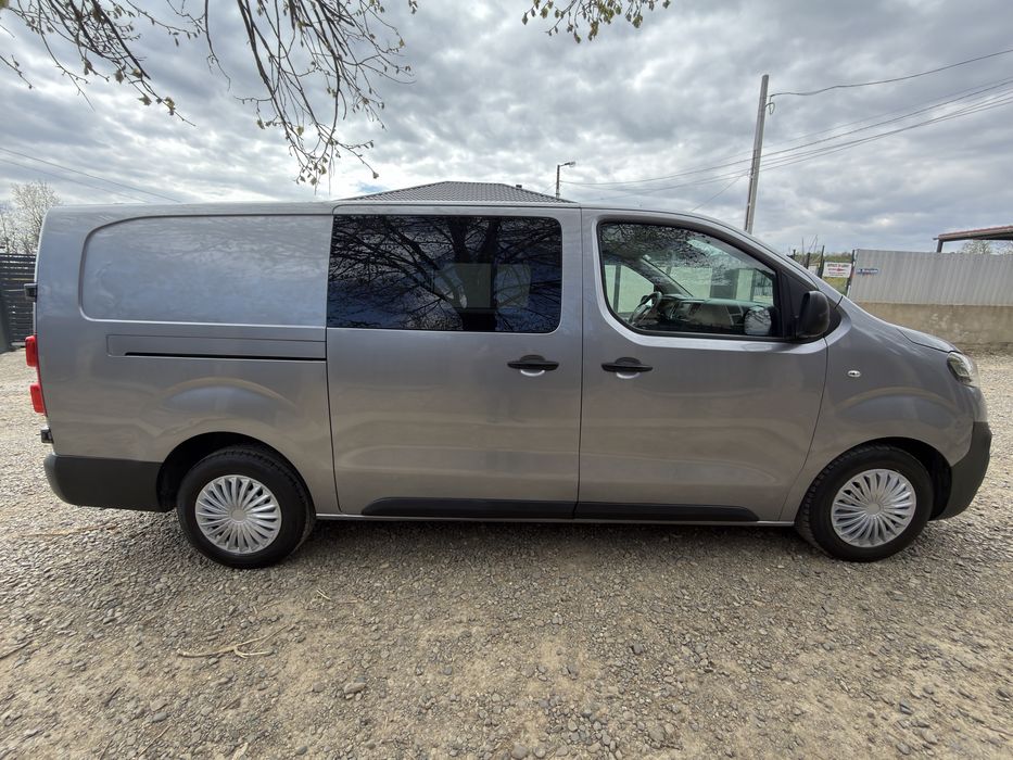 Opel Vivaro * Renault Trafic * Toyota Proace * Euro 6 * Manual * Extralung * 6 Locuri + marfa *