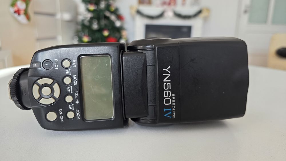 Pachet complet Nikon  2 aparate  4 obiective  blitz