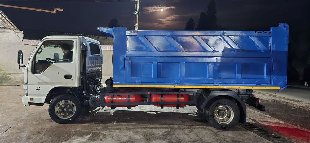 Исузи самосвал сотилади