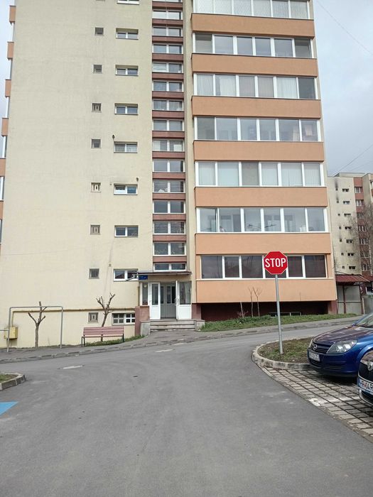 De vanzare apartanent.