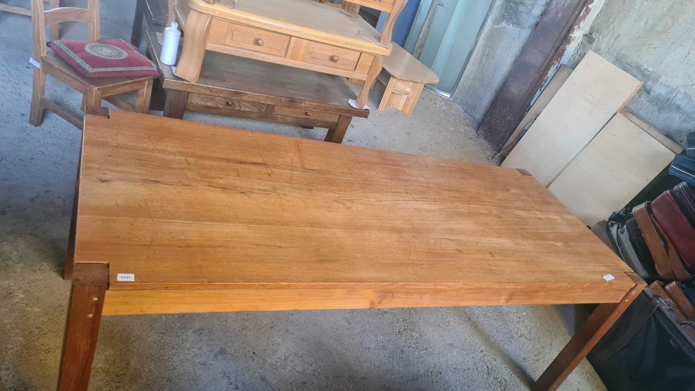 масивна трапезна маса не разтегателна