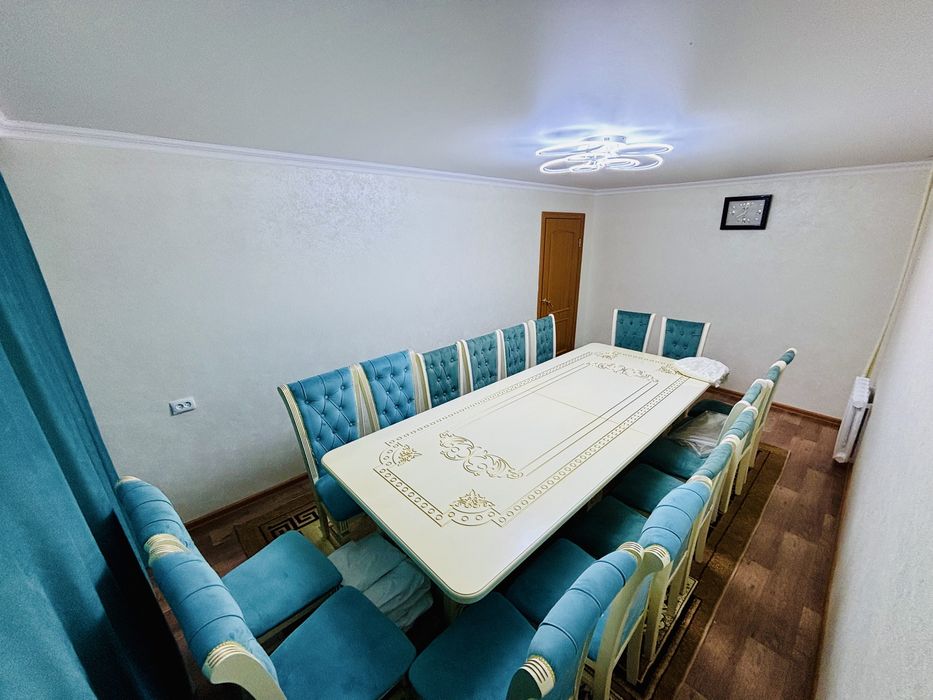 Стол со стульями 200000тг