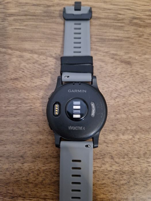 Ceas Garmin VivoActive 4