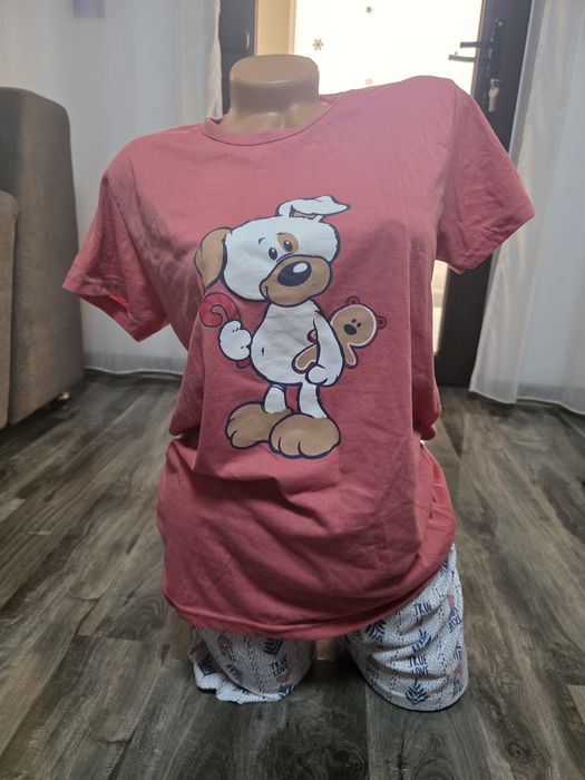 Pijama noua cu eticheta