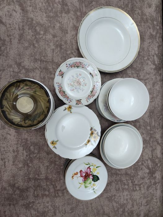 Продам  японские,разные тарелки разные