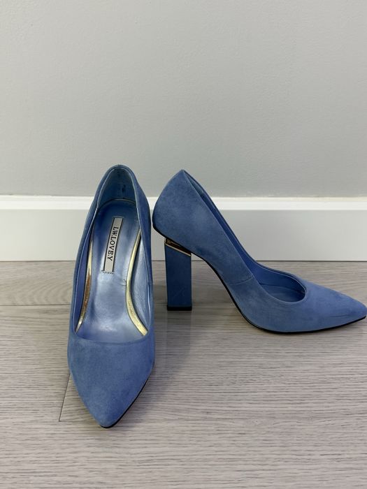 Туфли разные в идеальном состоянии