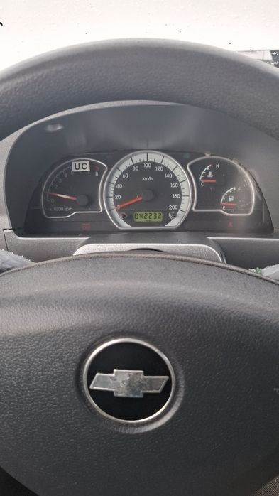 Нексия 2 топ тоза.50 минг юрди. супер канденсанер.