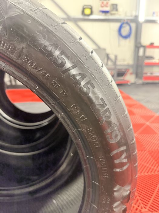 Set anvelope 245/45/19 275/40/19 Continental