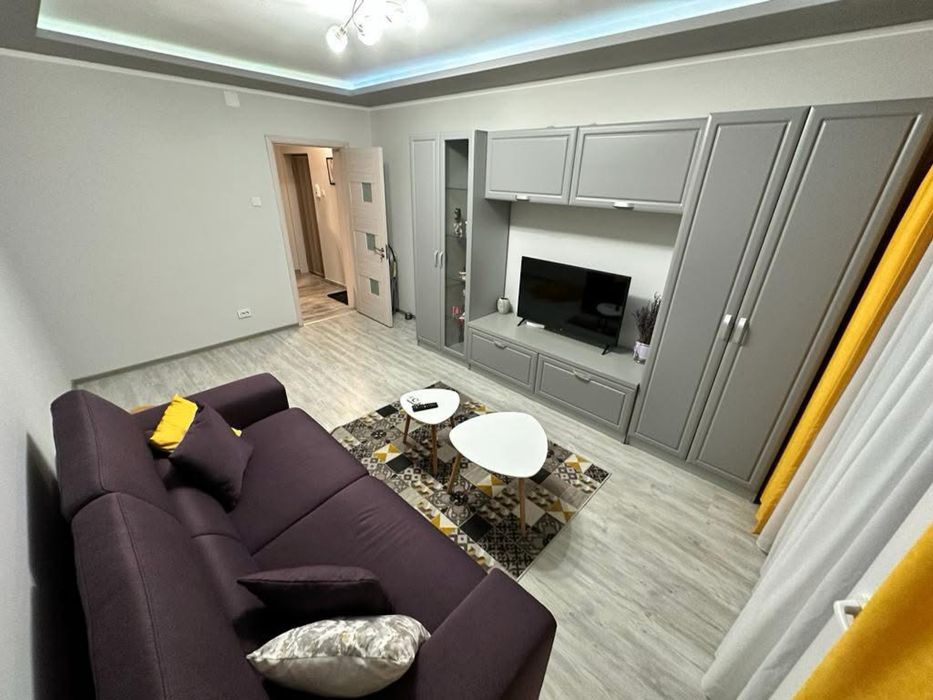 Ofer spre inchiriere Apartament 2 Camere / Decomandat zona Strazii Aleea Mircesti