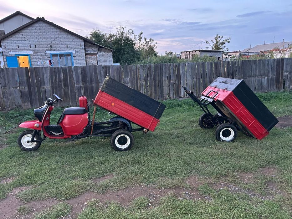 Мотороллер с прицепом
