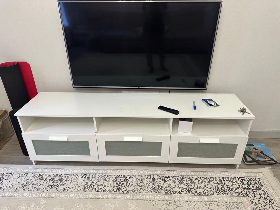 Подставка для телевизора