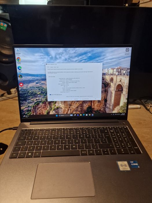 Laptop Huawei Rlef