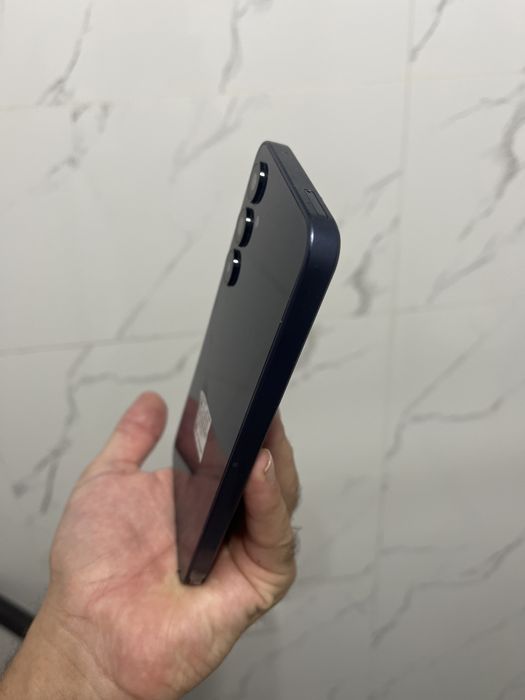 Самсунг а35...  Срочно