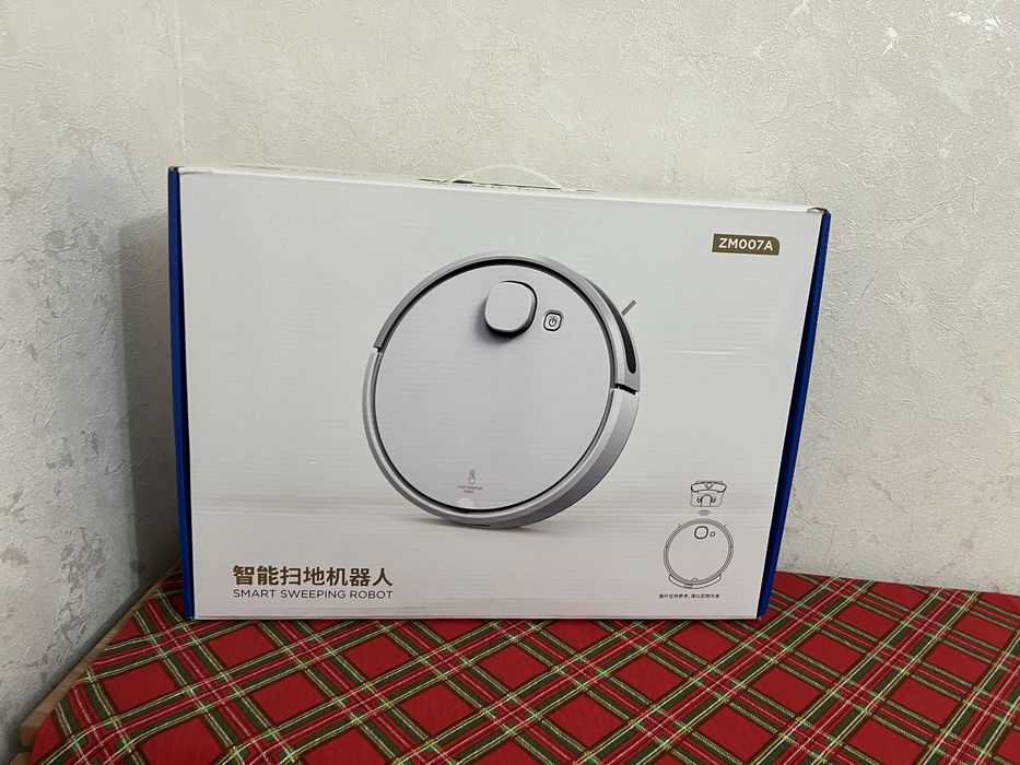 Робот пылесос новый