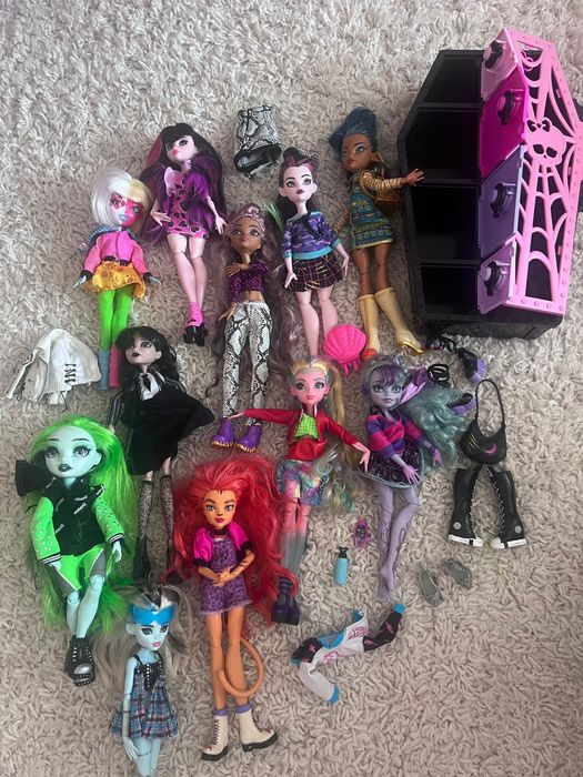 Кукли Monster high ,Wednesday  и Shadow