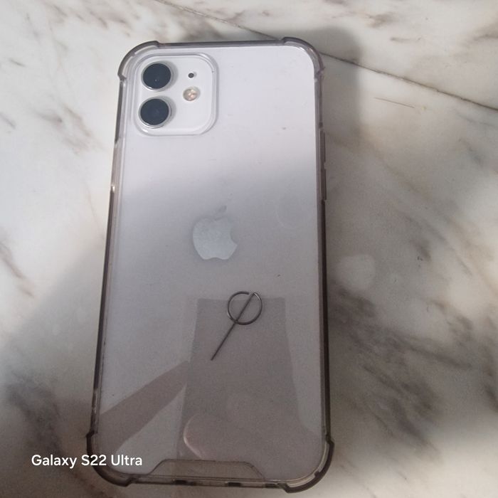 Iphone 12 перфектен